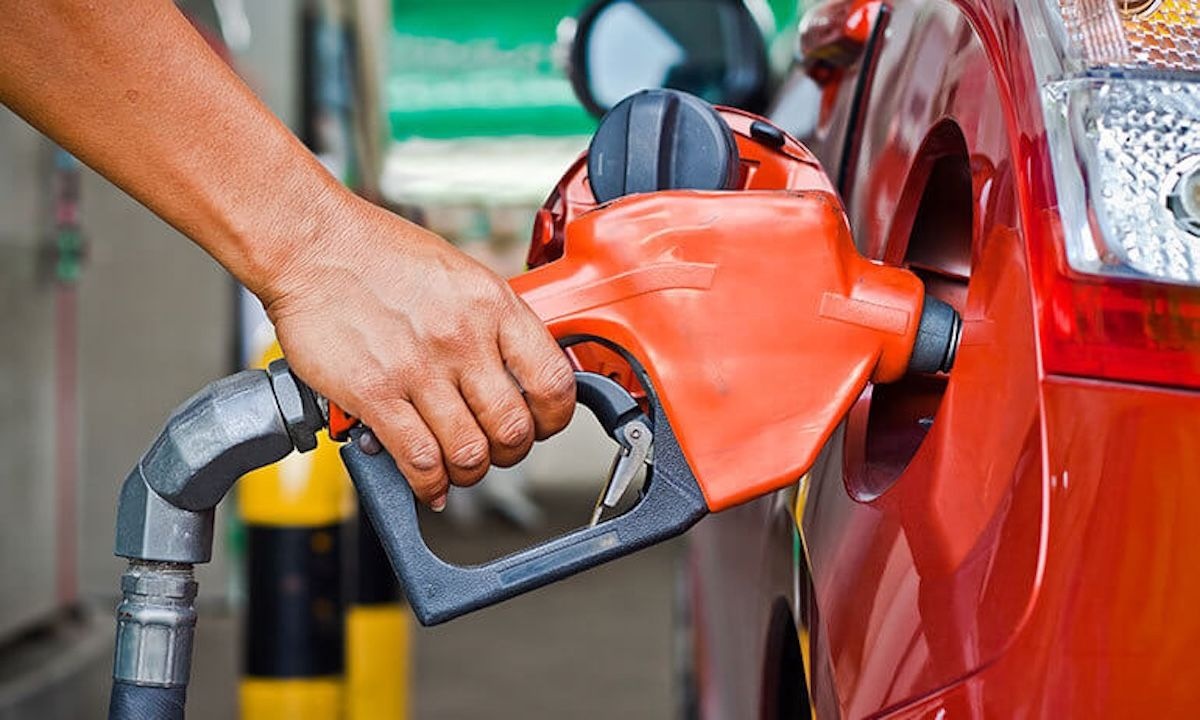 Gasolina com 32% de etanol começa a ser vendida nos postos a partir deste sábado.