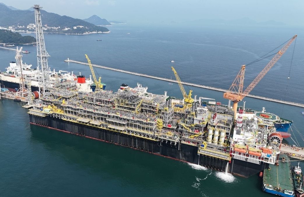 Governo prorroga imposto sobre exportação de petróleo em meio à tensão no Oriente Médio.