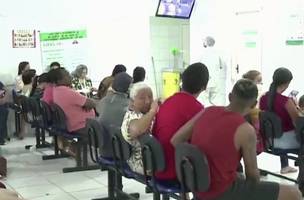 Pacientes esperam atendimento em Upa de Teresina (Foto: Reprodução/ Bom dia Brasil)