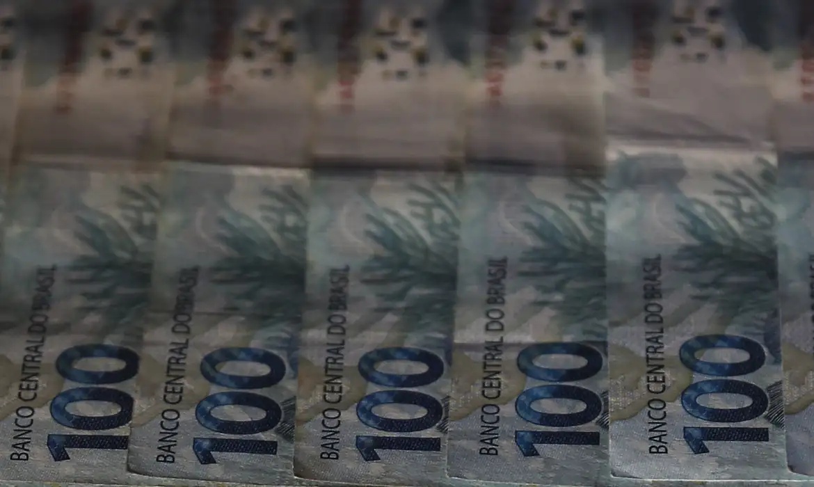 Tesouro Nacional cobriu quase R$ 700 milhões em dívidas de estados e municípios durante junho.