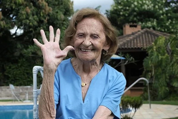 Atriz morreu nesta terça-feira (18), aos 98 anos de idade