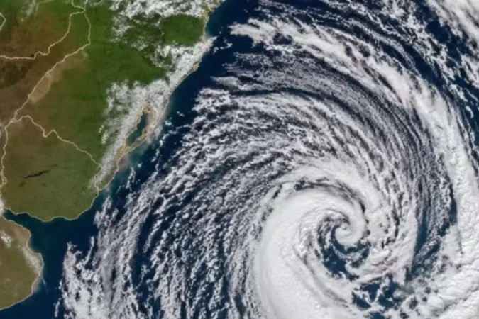 Ciclone começa a se organizar entre o Sul do Brasil e países vizinhos nesta quinta-feira.
