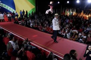 Lula durante lançamento de candidatura a reeleição, em convenção do PT na Bahia (Foto: Reprodução)