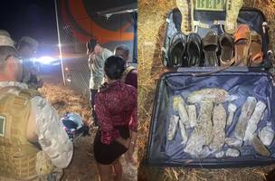 Suspeita foi interceptada dentro do ônibus (Foto: Divulgação/PM-PI)