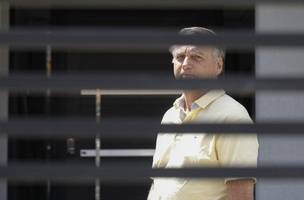 Jair Bolsonaro durante período de prisão domiciliar em Brasília. (Foto: Sergio Lima/AFP)