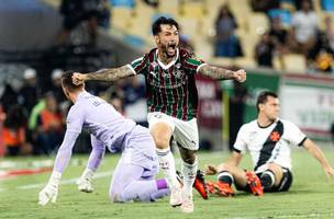 Lucho comemora vitória do Fluminense sobre o Vasco (Foto: Fluminense)