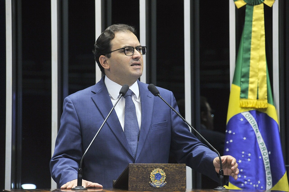 Marcus Vinícius Coelho citado na revista Piauí