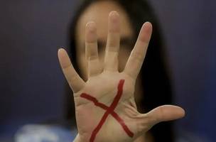 Medo da violência leva mulheres a mudar hábitos, deslocamentos e escolhas cotidianas. (Foto: Joédson Alves/Agência Brasil))