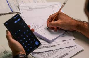 Novo Desenrola permitia renegociação de dívidas com condições facilitadas. (Foto: Joédson Alves/Agência Brasil)