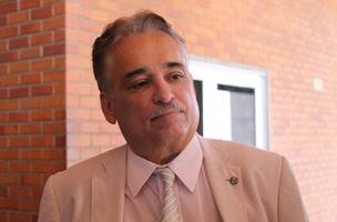 Robert diz que Ciro quer calá-lo e o acusa de ser responsável por queda de Dilma e prisão de Lula (Foto: -)