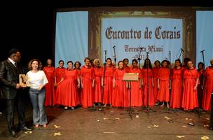 Corais encantam público no Theatro 4 de Setembro (Foto: -)