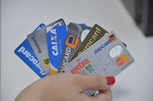 CARTAO (Foto: Prazo para registro de boletos de pagamento de cartões de crédito vai até 10 de novembro - Arquivo Agência Brasil)