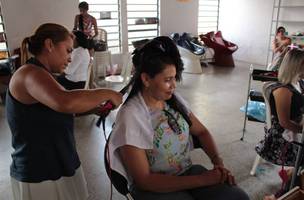Cursos na área de beleza estimulam iniciativas autônomas (Foto: -)