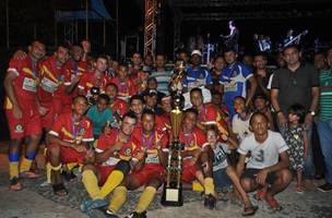 Seleção de Ribeira vence campeonato regional de futebol (Foto: -)