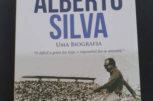 Livro de Zózimo Tavares reconstrói legado de Alberto Silva (Foto: -)