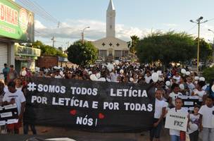 Moradores de Simplício Mendes fazem ato contra a violência depois de caso de feminicídio (Foto: -)
