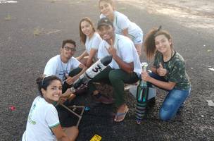 Com incentivo de professor, escola é premiada na Mostra Brasileira de Foguetes (Foto: -)