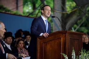Zuckerberg nega que desmantelar Facebook solucione problemas da rede social (Foto: -)