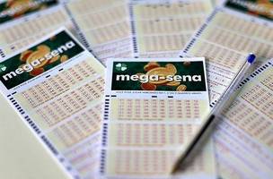 Acumulada, Mega-Sena promete sortear R$ 70 milhões neste sábado (Foto: -)