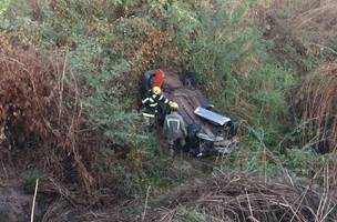 Veículo cai em barranco e deixa uma pessoa morta na BR-316 (Foto: -)