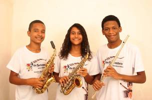 Trio jovem de Simplício Mendes se apresenta pela primeira vez no Palácio da Música (Foto: -)
