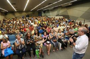 Microempreendedores recebem cartas de créditos do Banco Popular (Foto: -)
