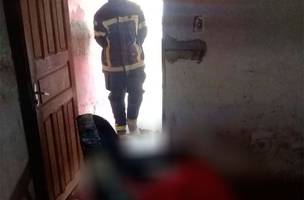 Mulher morre queimada dentro de casa no Piauí; polícia investiga o caso (Foto: -)