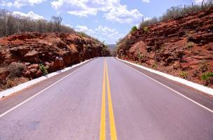 Com investimento de R$ 12 milhões, PI 245 que liga Picos a Itainópolis é inaugurada (Foto: -)