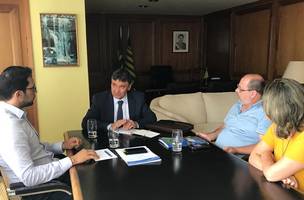 CNM e governadores apoiam revisão no reajuste do piso dos professores (Foto: -)