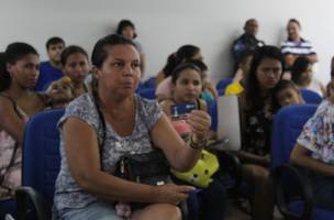 Beneficiários reclamam do bloqueio desordenado de cartões Passe Livre em Teresina (Foto: -)