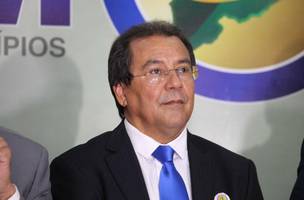 Prefeitos aceitam parcelamento da dívida de R$ 140 milhões do Governo (Foto: -)
