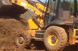Vereador denuncia uso de máquinas do PAC em empresa da família de prefeito (Foto: -)