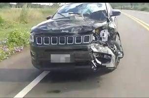 Colisão entre carro e motocicleta deixa uma pessoa morta em Elesbão Veloso (Foto: -)