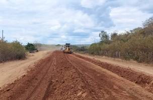 Secretaria de Transportes retoma obras de pavimentação da PI-248 (Foto: -)