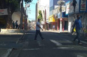 Com medidas mais rígidas, Centro de Teresina tem redução de 90% no tráfego de veículos (Foto: -)