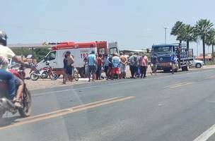 Motociclista fica gravemente ferido em acidente com caminhão na BR 343 (Foto: -)