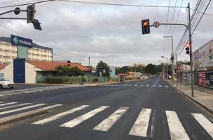 Novos semáforos começam a funcionar no cruzamento da Avenida dos Expedicionários (Foto: -)