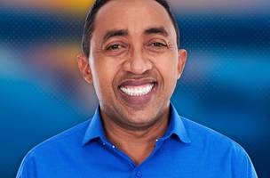 Joel Rodrigues é reeleito prefeito de Floriano com mais de 45% dos votos (Foto: -)