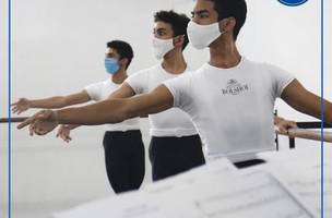 Três jovens piauienses se formam como bailarinos na Escola de Teatro Bolshoi (Foto: -)