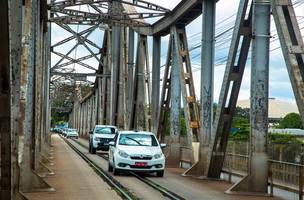 Prefeitura interdita ponte e proíbe funcionamento de bares e restaurantes em Timon (Foto: -)