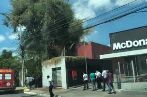 Princípio de incêndio atinge restaurante na zona Leste de Teresina (Foto: -)