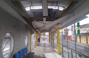 Estações e terminais de ônibus serão recuperados em até 45 dias, diz prefeitura (Foto: -)