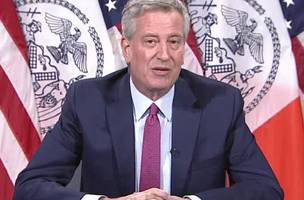Prefeito de NY pede a Michelle que mande Bolsonaro se vacinar contra Covid (Foto: -)