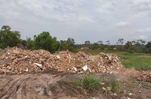 Crime ambiental: fiscais do Lixo Zero flagram aterro irregular de lagoa da zona leste (Foto: -)