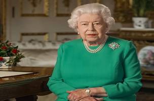 Rainha Elizabeth II testa positivo para Covid-19; monarca britânica passa bem (Foto: -)