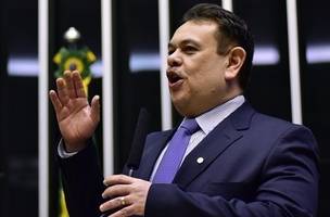 Justiça condena Silas Freire a 2 anos e 2 meses de prisão por calúnia contra Arimatéia Azevedo (Foto: -)
